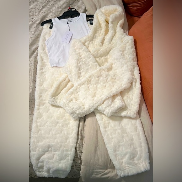 Fleece Set - Picture 1 of 7